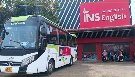 Đưa đón học sinh