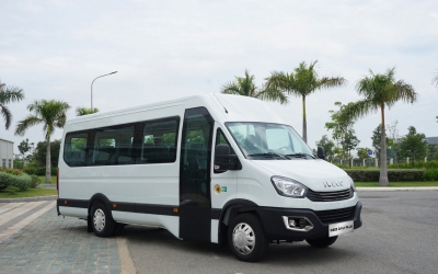 Thuê xe Iveco 19 chỗ daily plus